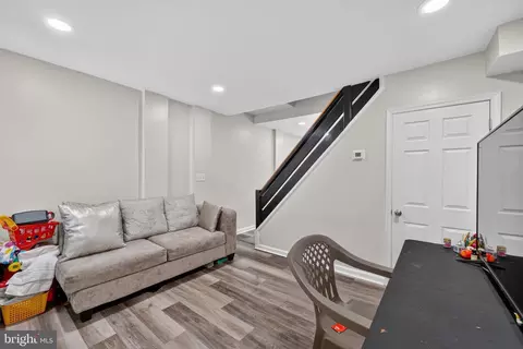 Entry Way - 23 E 22nd St, Wilmington, DE 19802 photo 9 of 14