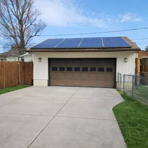 Exterior - 12 Mackay Ln, Newark, DE 19713 photo 4 of 5
