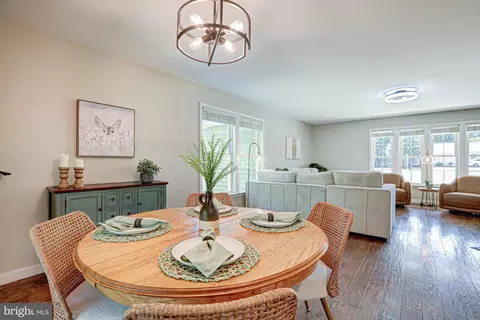 Dining - 119 N Meadow Dr, Townsend, DE 19734 photo 4 of 4