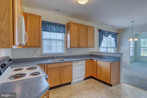 Kitchen - 25 Springmill Dr, Middletown, DE 19709 photo 1 of 5