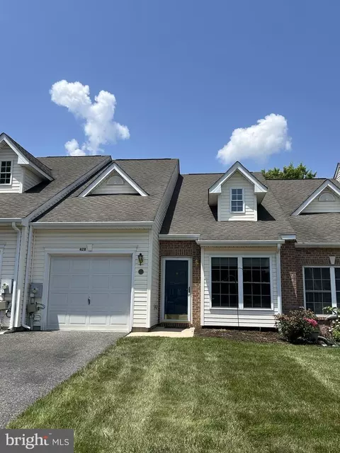 428 Sweetman Dr, Bear, DE 19701 photo 2