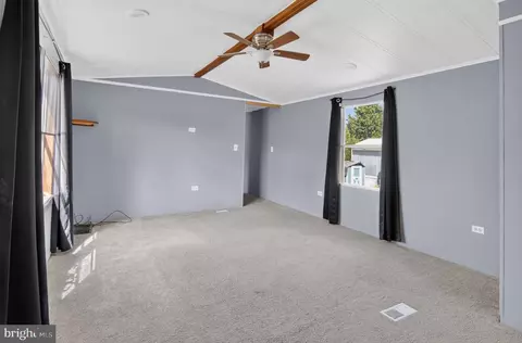 23 Maple Dr, Newark, DE 19713 photo 6