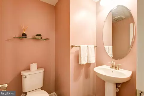 Bath - 506 Cherry Bark Rd, Middletown, DE 19709 photo 2 of 4