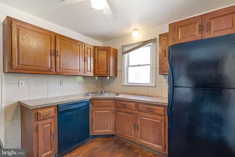 Kitchen - 204 Murray Rd, Newark, DE 19711 photo 1 of 2