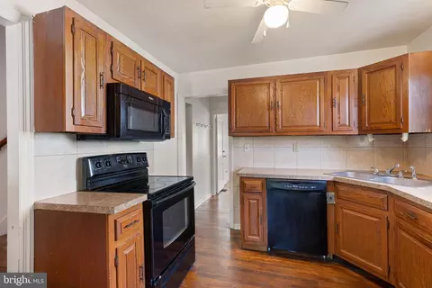 Kitchen - 204 Murray Rd, Newark, DE 19711 photo 2 of 2