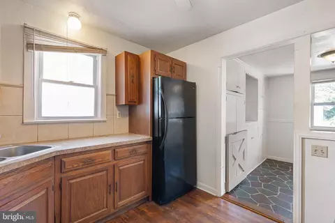 Entry Way - 204 Murray Rd, Newark, DE 19711 photo 1 of 2