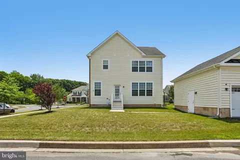 Exterior - 332 Sun Blvd, Bear, DE 19701 photo 6 of 9