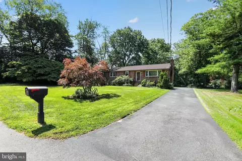 Exterior - 136 Kingston Dr, Bear, DE 19701 photo 2 of 9