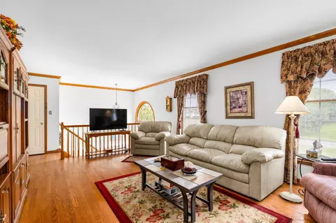 Living - 106 Michael Ln, Bear, DE 19701 photo 1 of 5