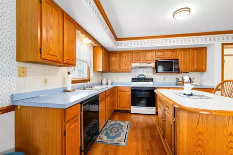 Kitchen - 106 Michael Ln, Bear, DE 19701 photo 3 of 3