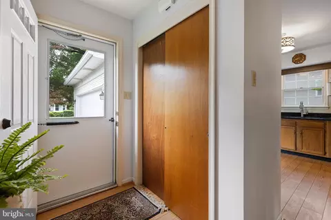 Entry Way - 52 Sunset Rd, Newark, DE 19711 photo 1 of 3