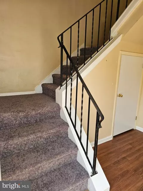 Entry Way - 5 Plover Cir, Newark, DE 19702 photo 2 of 5