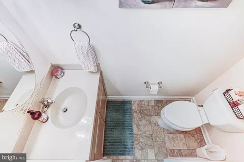 Entry Way - 6 Three Rivers Dr, Newark, DE 19702 photo 8 of 8
