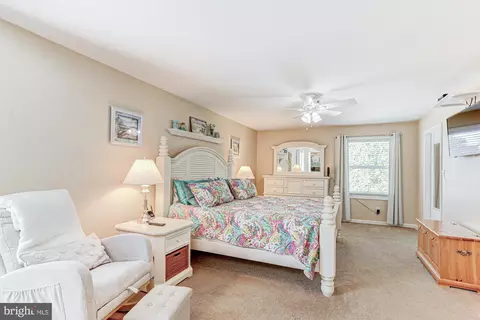 Bedroom - 6 Three Rivers Dr, Newark, DE 19702 photo 2 of 8
