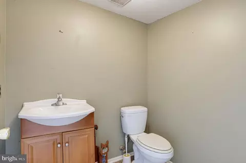 Other - 6 Broadleaf Dr, Newark, DE 19702 photo 5 of 10