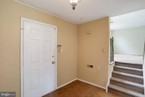 Entry Way - 6 Broadleaf Dr, Newark, DE 19702 photo 1 of 2