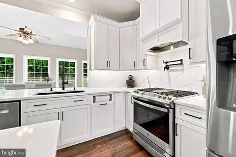 Kitchen - 602 Corbit Dr, Middletown, DE 19709 photo 2 of 7