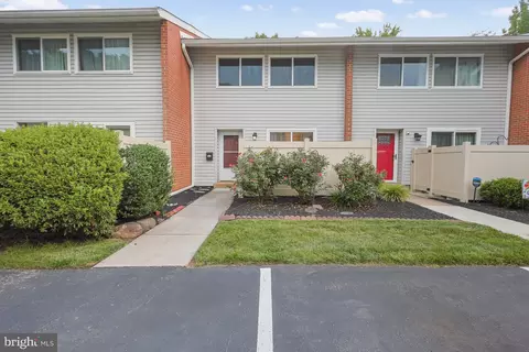 8 Mallow Pl, Wilmington, DE 19810