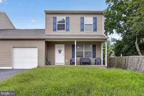 Exterior - 4 Tyrone Ave, New Castle, DE 19720 photo 11 of 14
