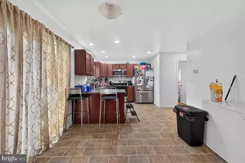 Entry Way - 4 Tyrone Ave, New Castle, DE 19720 photo 3 of 16