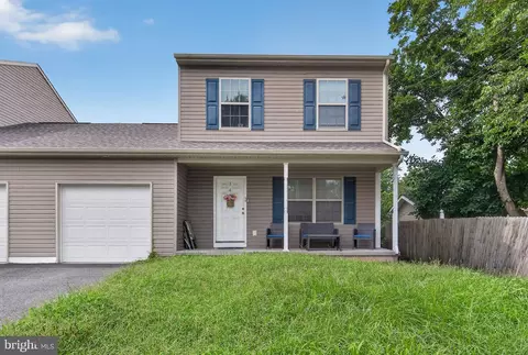 Exterior - 4 Tyrone Ave, New Castle, DE 19720 photo 3 of 14