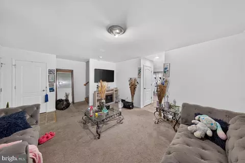 Entry Way - 4 Tyrone Ave, New Castle, DE 19720 photo 1 of 16