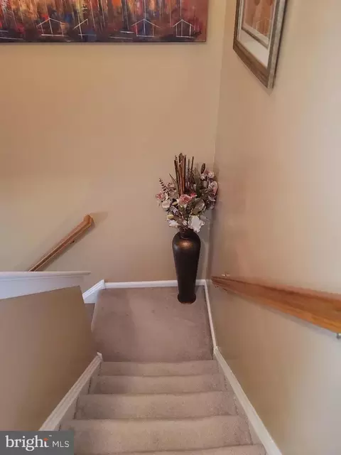 Entry Way - 5 Carrick Ln, Bear, DE 19701 photo 9 of 13