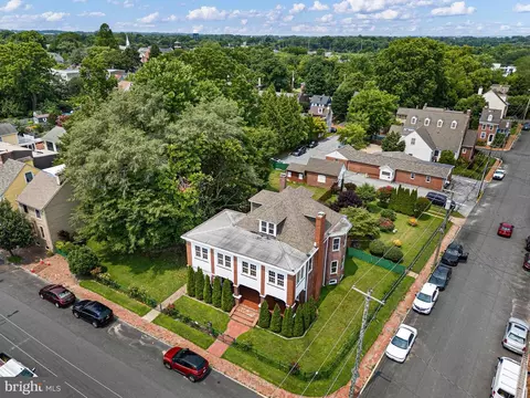 View/Area - 166 E 2nd, New Castle, DE 19720 photo 1 of 4