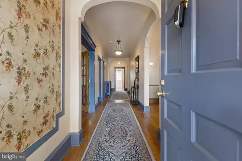 Entry Way - 166 E 2nd, New Castle, DE 19720 photo 1 of 8