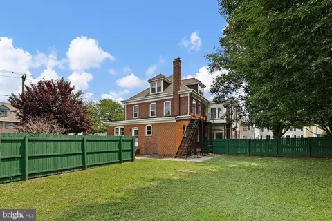 Exterior - 166 E 2nd, New Castle, DE 19720 photo 13 of 16