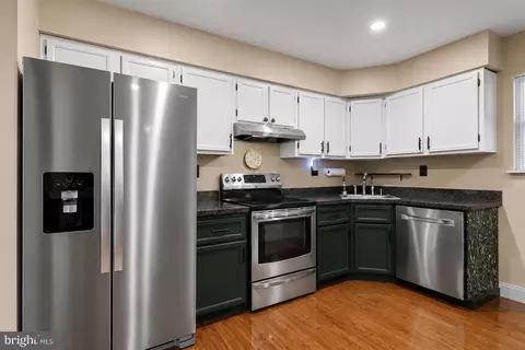 Kitchen - 22 Heather Rd, Newark, DE 19702 photo 1 of 2