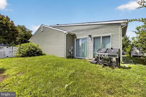Exterior - 149 Melodic Dr, Newark, DE 19713 photo 4 of 10