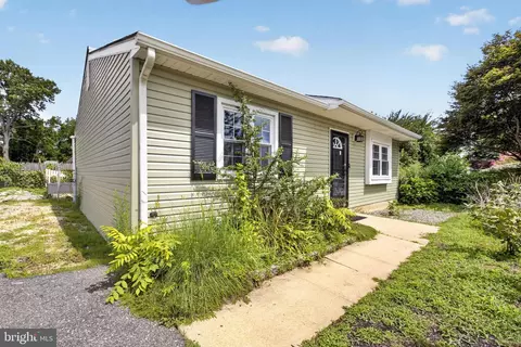 Exterior - 149 Melodic Dr, Newark, DE 19713 photo 10 of 10