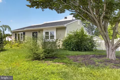 Exterior - 149 Melodic Dr, Newark, DE 19713 photo 2 of 10
