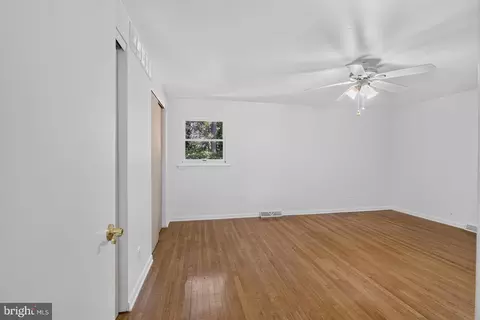 Bedroom - 55 E Cherokee Dr, Newark, DE 19713 photo 1 of 2