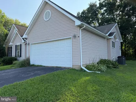 Exterior - 128 Willamette Dr, Bear, DE 19701 photo 7 of 7