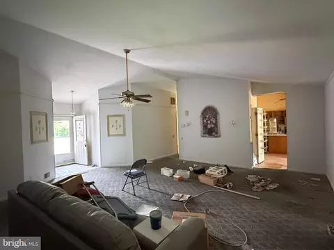 Living - 128 Willamette Dr, Bear, DE 19701 photo 1 of 1