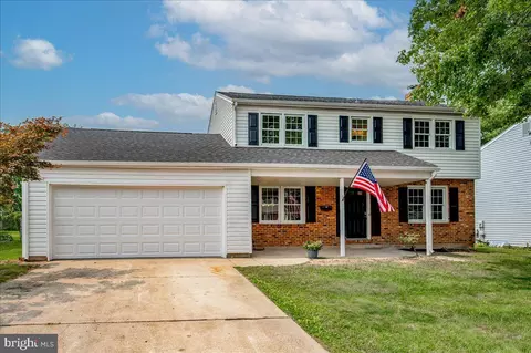 6 Black Rd, New Castle, DE 19720