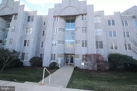5209 Unit 6 Le Parc Dr #38, Wilmington, DE 19809