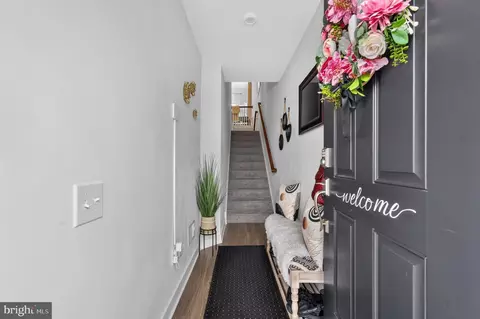 Entry Way - 434 Wyatt Dr, Townsend, DE 19734 photo 2 of 13