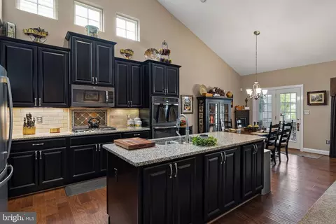 Kitchen - 680 Southerness Dr, Townsend, DE 19734 photo 2 of 2
