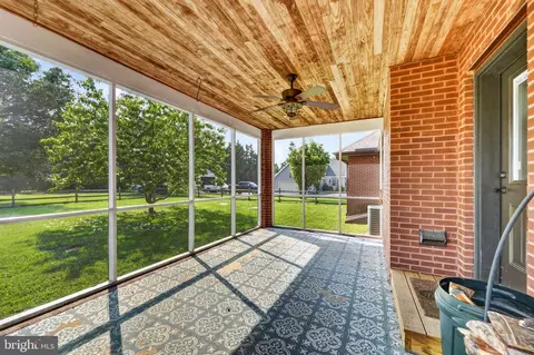 Exterior - 408 Commodore Dr, Middletown, DE 19709 photo 3 of 8
