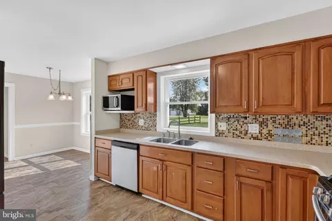 Kitchen - 408 Commodore Dr, Middletown, DE 19709 photo 2 of 4
