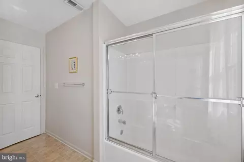 Entry Way - 27 Whirlaway Dr, Bear, DE 19701 photo 4 of 4