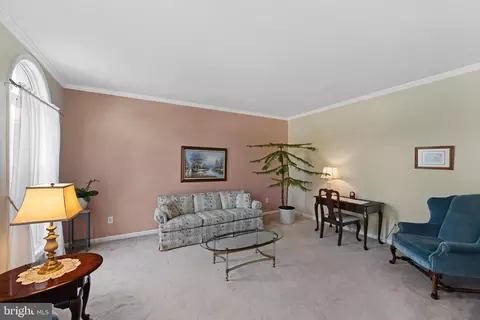 Living - 27 Whirlaway Dr, Bear, DE 19701 photo 1 of 3