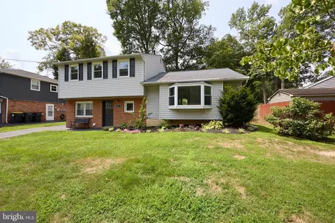 Exterior - 48 E Cherokee Dr, Newark, DE 19713 photo 2 of 8