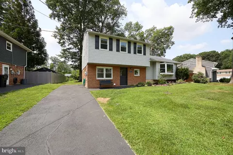 Exterior - 48 E Cherokee Dr, Newark, DE 19713 photo 3 of 8