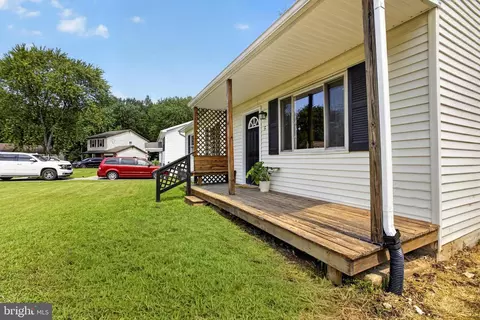Exterior - 5 Dorsey Ln, Bear, DE 19701 photo 3 of 6