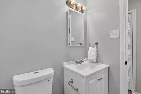 Bath - 5 Dorsey Ln, Bear, DE 19701 photo 1 of 1