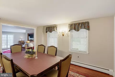 Dining - 39 E 4th St, New Castle, DE 19720 photo 2 of 2